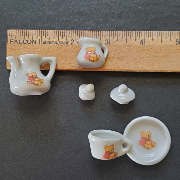 Miniature Porcelain Children's Play Tea Set - Picture 8 of 10